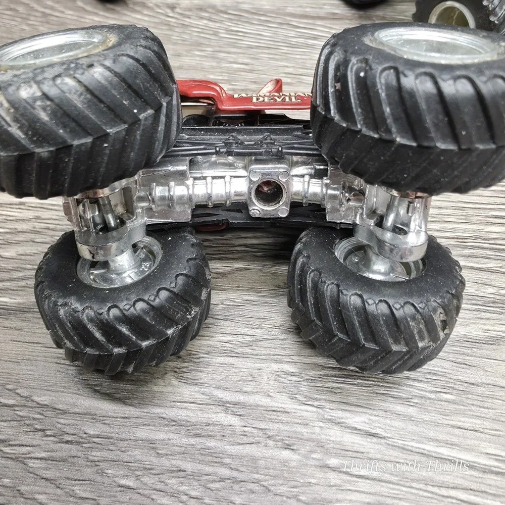 Hot Wheels Monster Jam Trucks - Set Of 5 - Grave Digger, Taz,‎ Mutt, Reptile, +